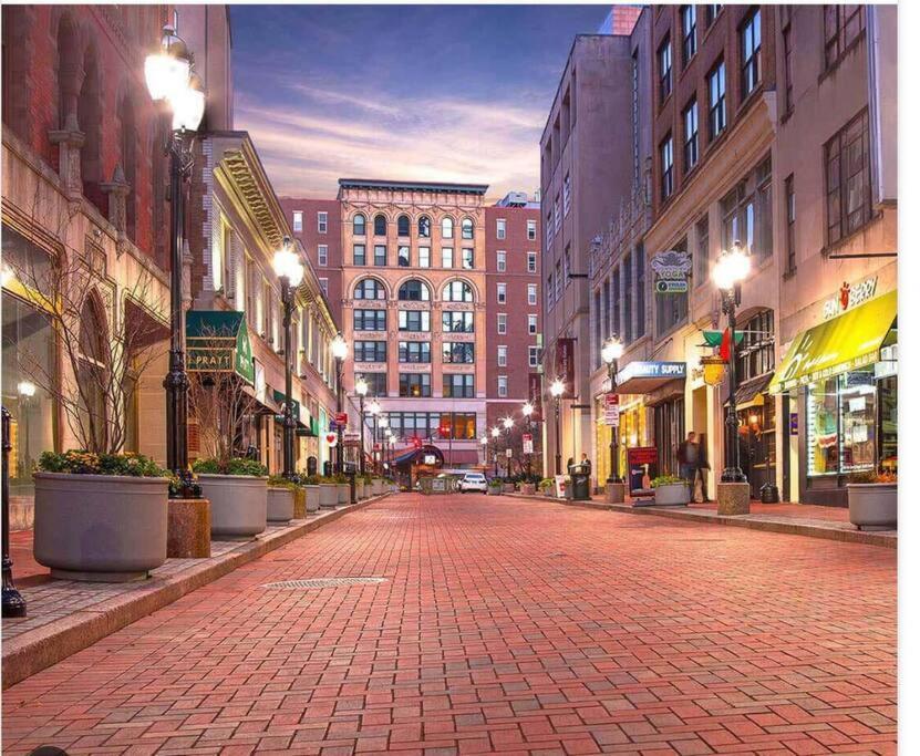 Hartford Downtown: 2Mins Walk To Xl Center Διαμέρισμα Εξωτερικό φωτογραφία